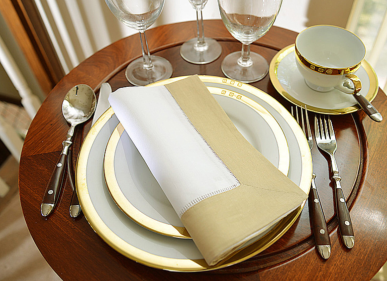 Napkins. White Linen Hemstitch Napkin with Tuape colored border. 20×20″.